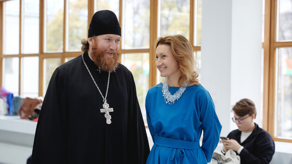 Как себя вести и одеваться на мероприятии с участием священнослужителей