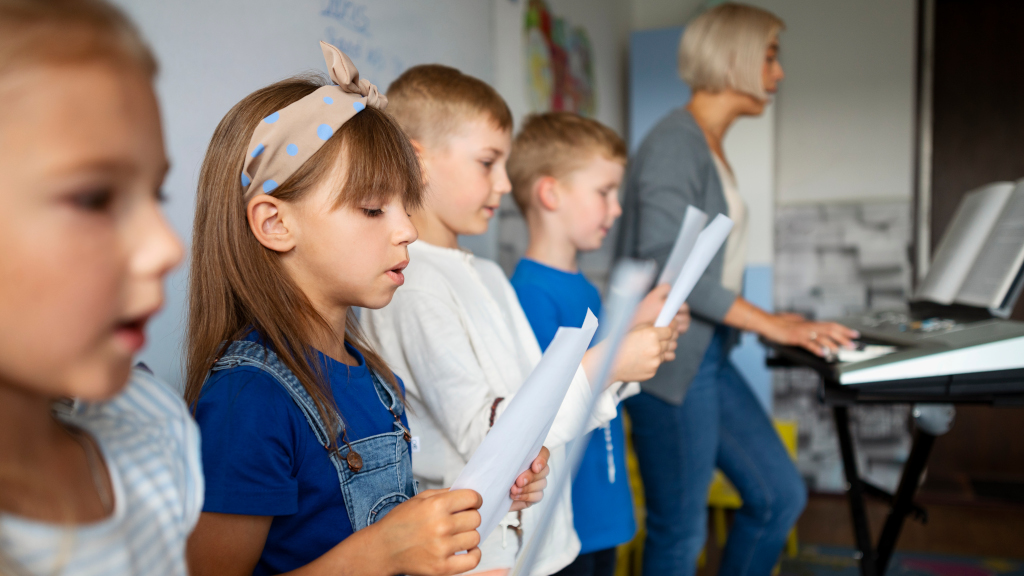 Урок музыки в школе