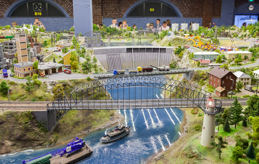 Санкт-Петербург. Аттракцион «Гранд Макет Россия»