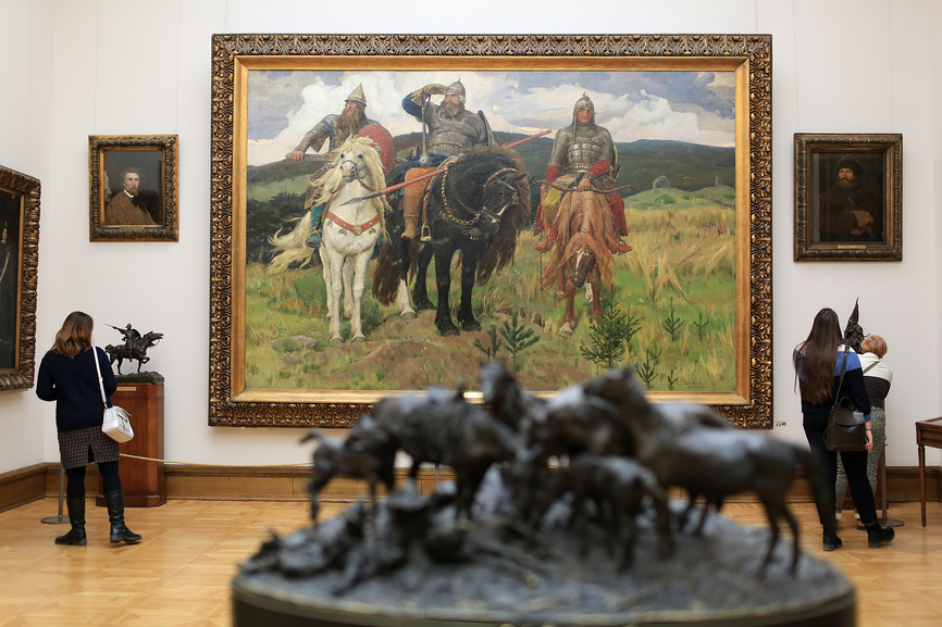 Картина "Богатыри" в Третьяковской галерее в Москве
