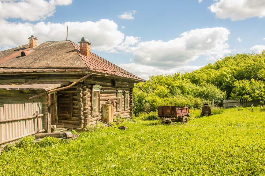 Россия. Пермский край. Русский летний колорит в селе Ключи (Златоустовское).