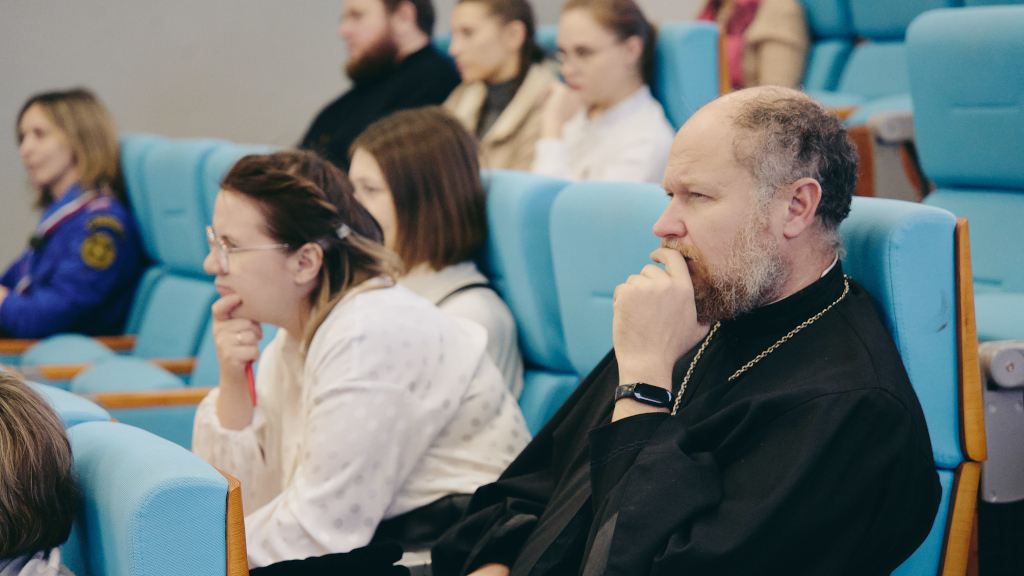 Общее фото зала 2