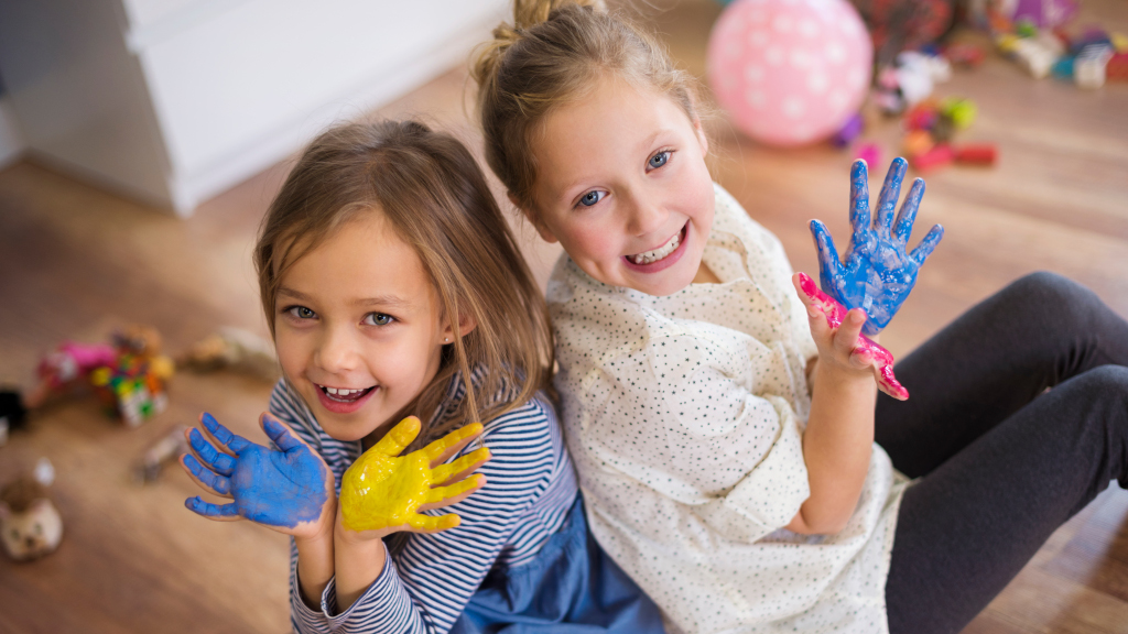 Тепло в ладошках: 5 простых детских подарков для родителей