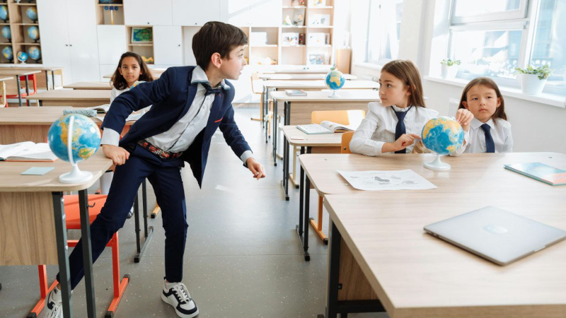 Дети в учебном классе
