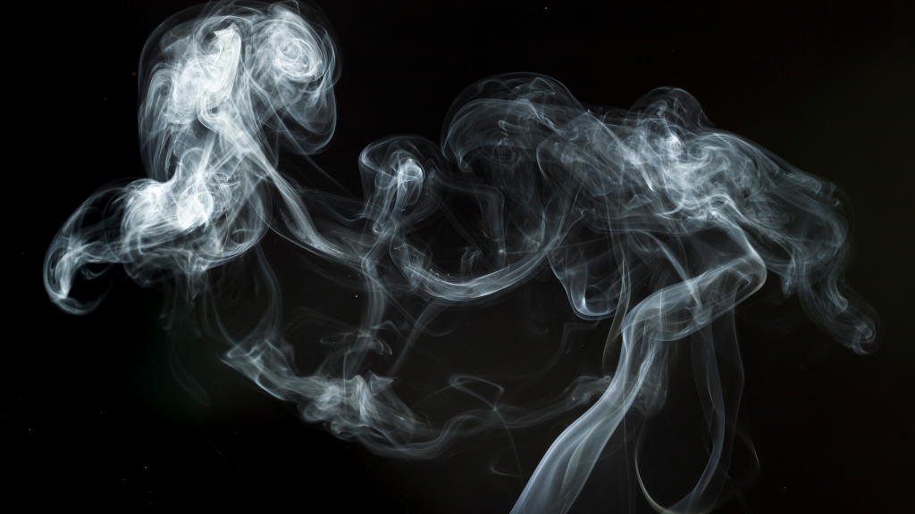 Профилактика или запрет: инициативы против курения для подростков