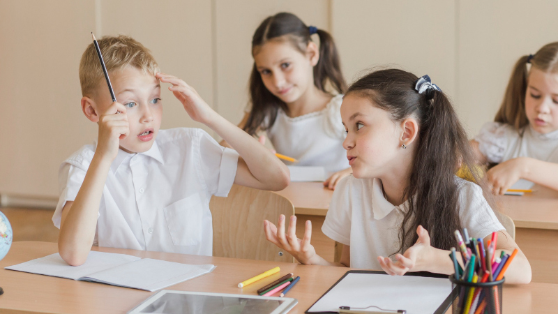 ученики в классе