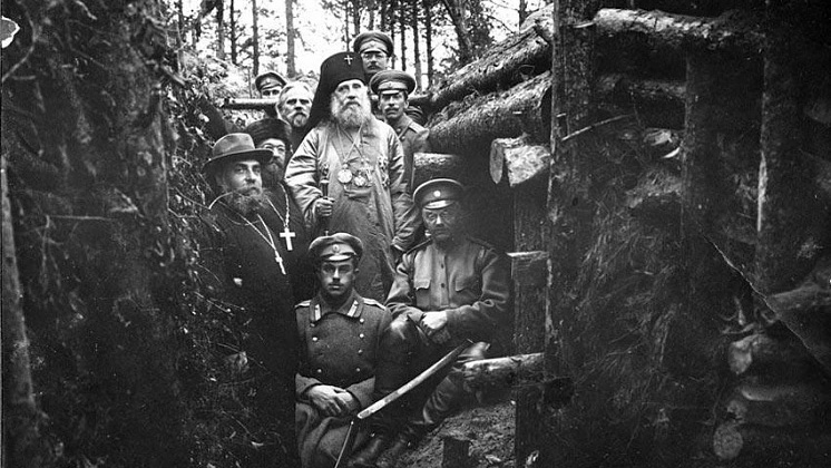 Архиепископ Тихон на фронте