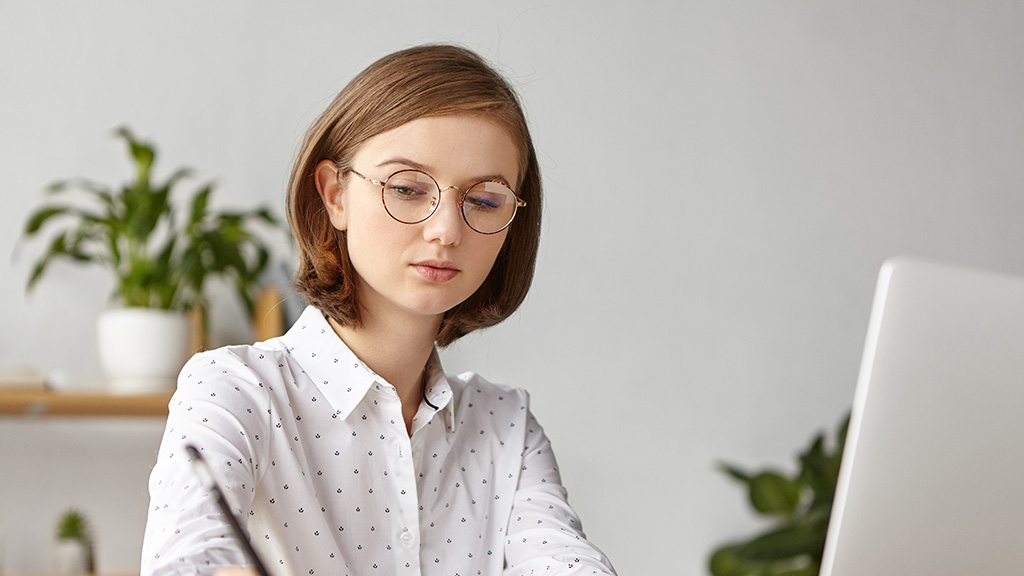 «Клевер Лаборатория» запускает проект методической поддержки учителей по новому предмету ДНКР