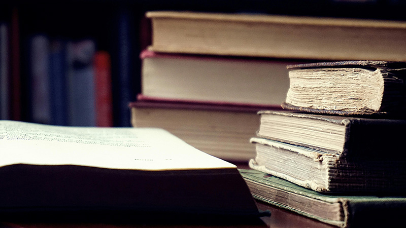 Стопка книг