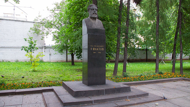 Памятник Нилу Филатову