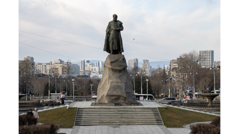 Памятник землепроходцу Ерофею Павловичу Хабарову