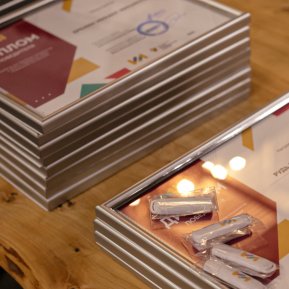 Поздравляем выпускников второго потока Медиашколы «Со смыслом»!